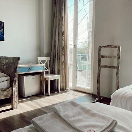 Hotel Kutaisi Globus Екстериор снимка