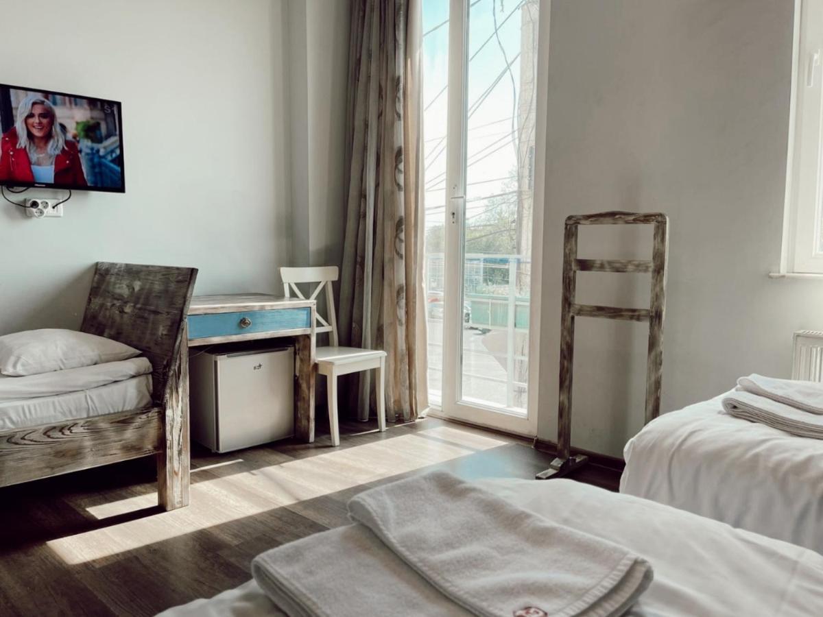 Hotel Kutaisi Globus Екстериор снимка