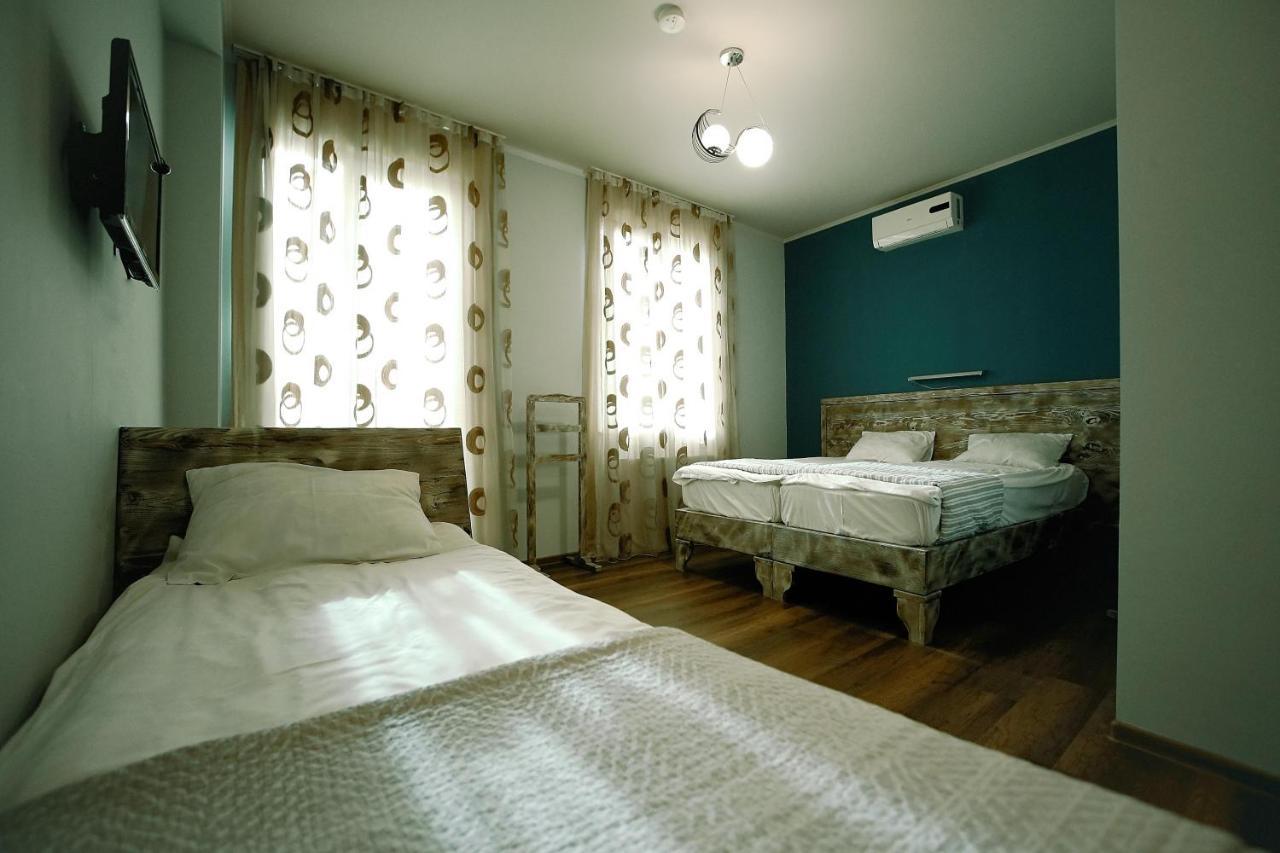Hotel Kutaisi Globus Екстериор снимка