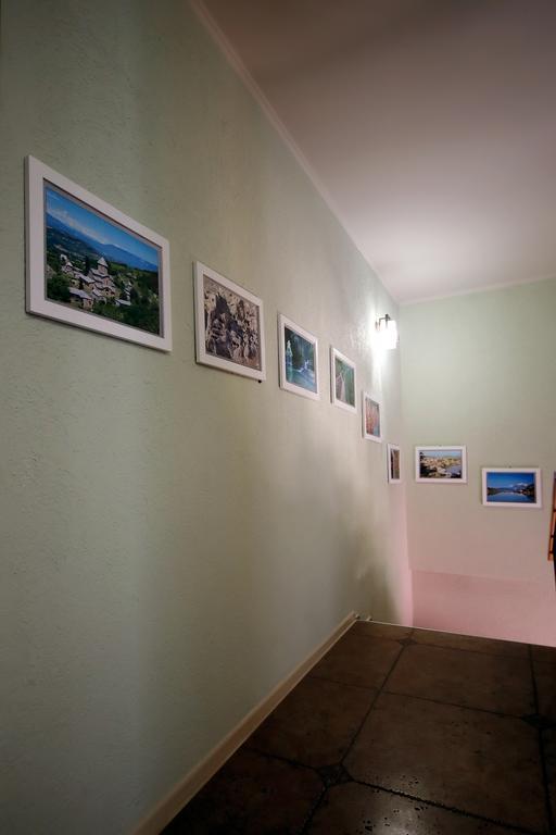 Hotel Kutaisi Globus Екстериор снимка