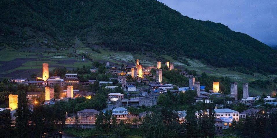 Hotel Kutaisi Globus Екстериор снимка