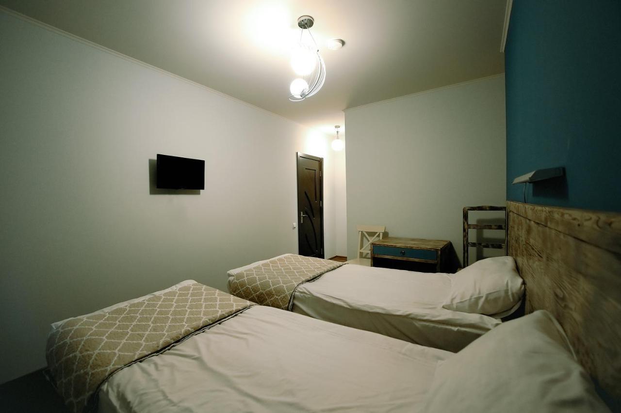 Hotel Kutaisi Globus Екстериор снимка