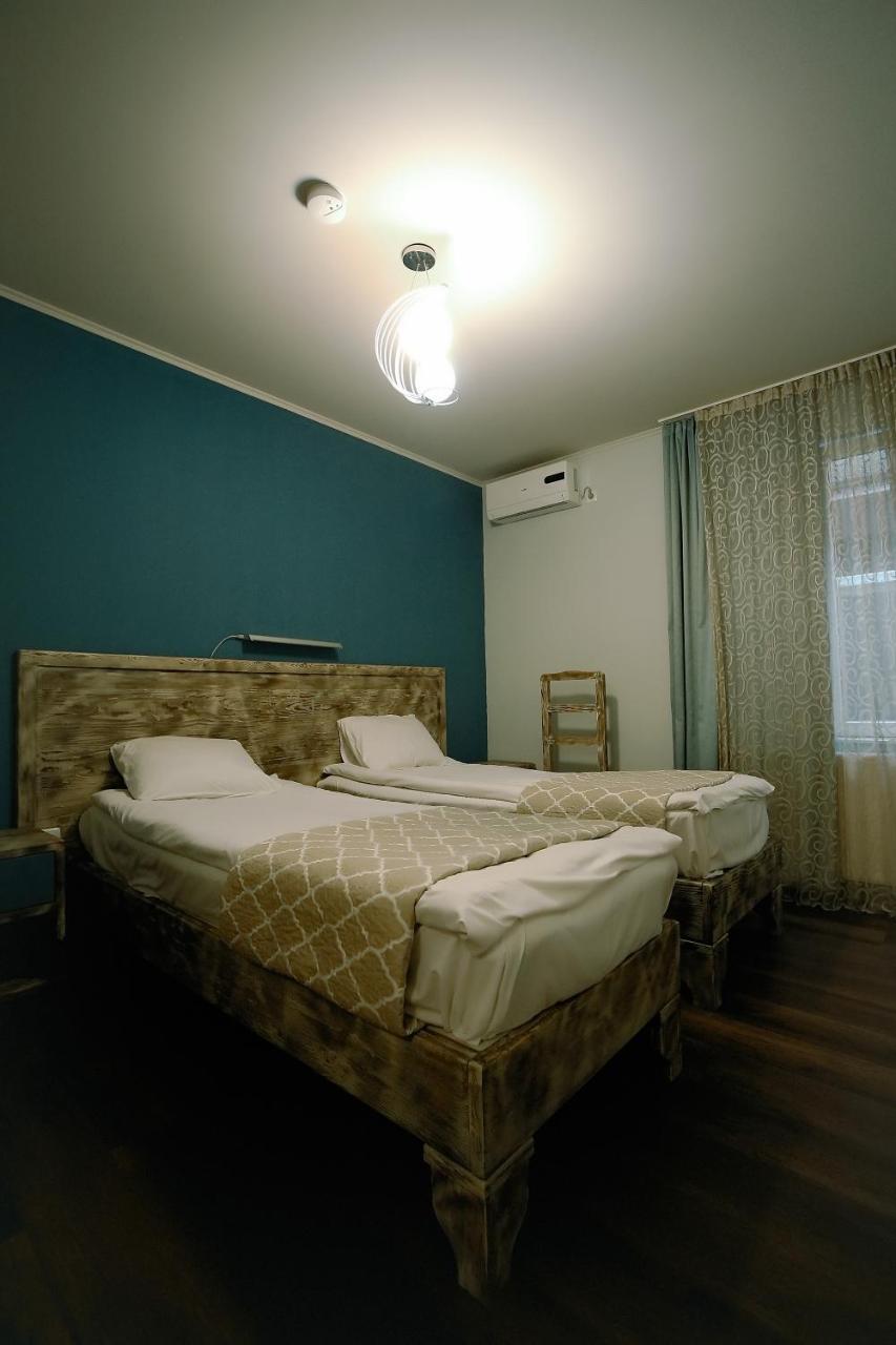 Hotel Kutaisi Globus Екстериор снимка